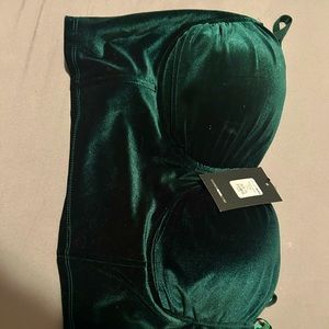 Never worn Fashion nova fancy crop top.